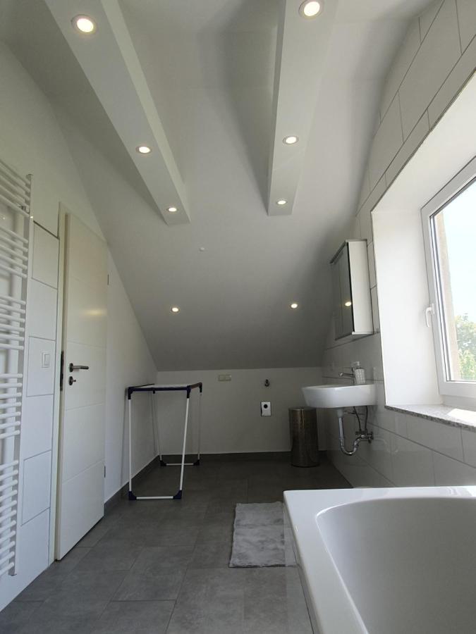 Ruhige Und Moderne 2-Zi. Wohnung Kulsheim Exterior foto